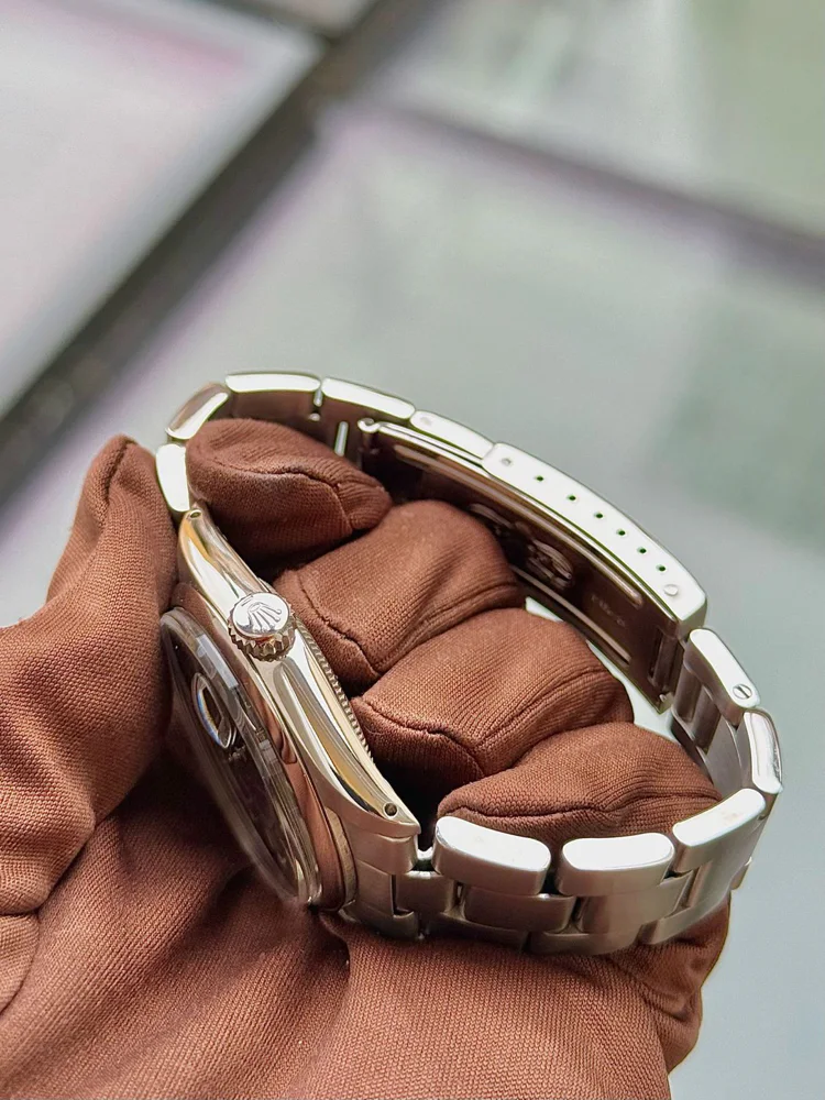 Rolex Oyster Perpetual Date box and papers 1969